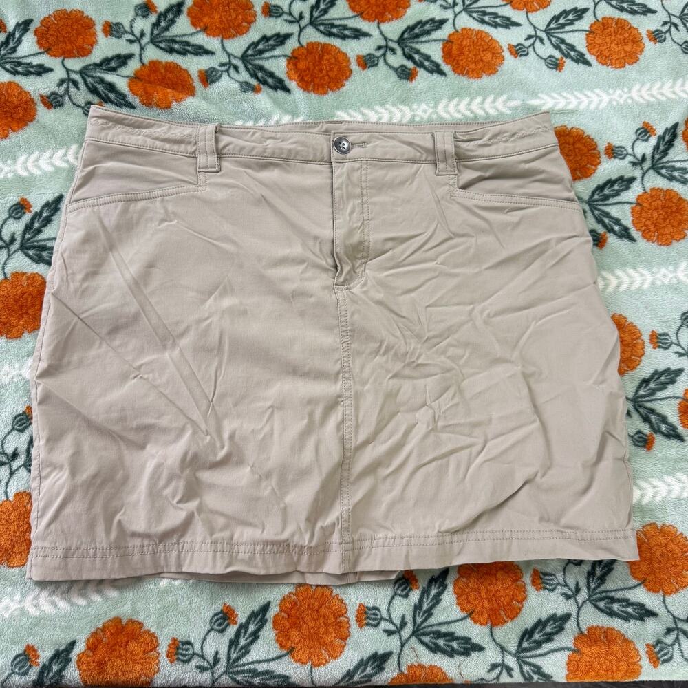 Eddie Bauer Beige Khaki Tan Skort Tech Golf Tennis Active Athletic Women's 14